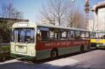 Wagen 115, OL-AC 935, EZ: 1970. Aus dem April 1981 stammt dieses Bild. Bisher hatte ich den Bus nur in einer s/w-Aufnahme zeigen knnen. Das Format der Werbung fr die LANDESSSPARKASSE ZU OLDENBURG ist zwar von anderen Bussen bekannt, aber ich finde  ...