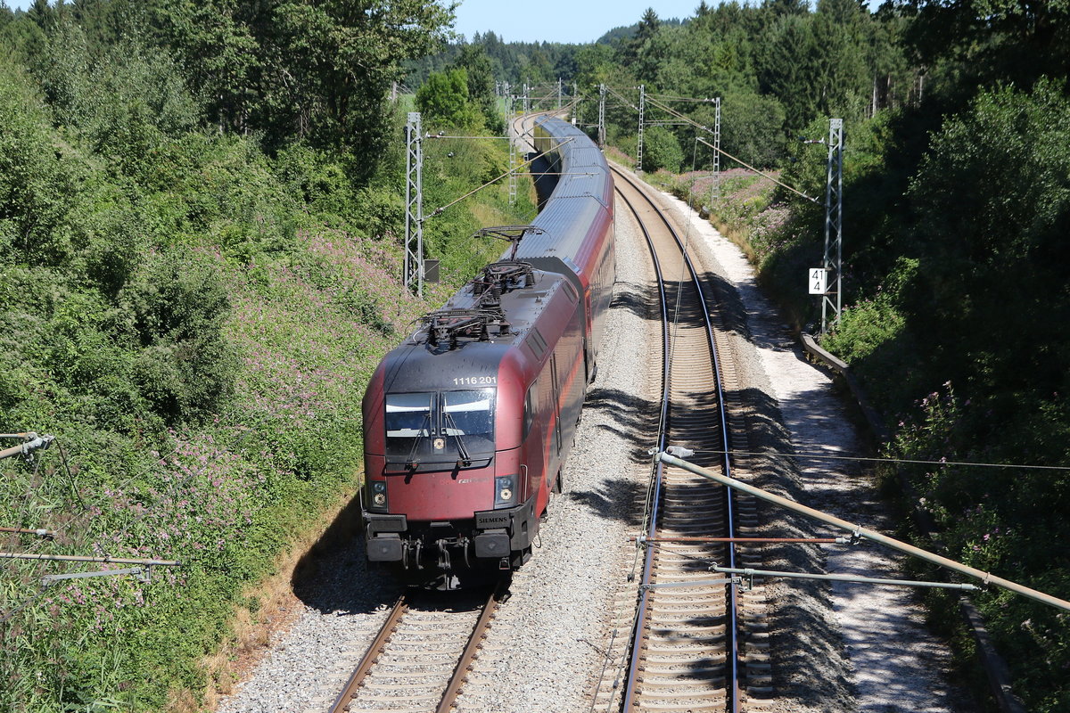 1116 201 aus Salzburg kommend am 18. August 2019 bei Grabenst�tt.