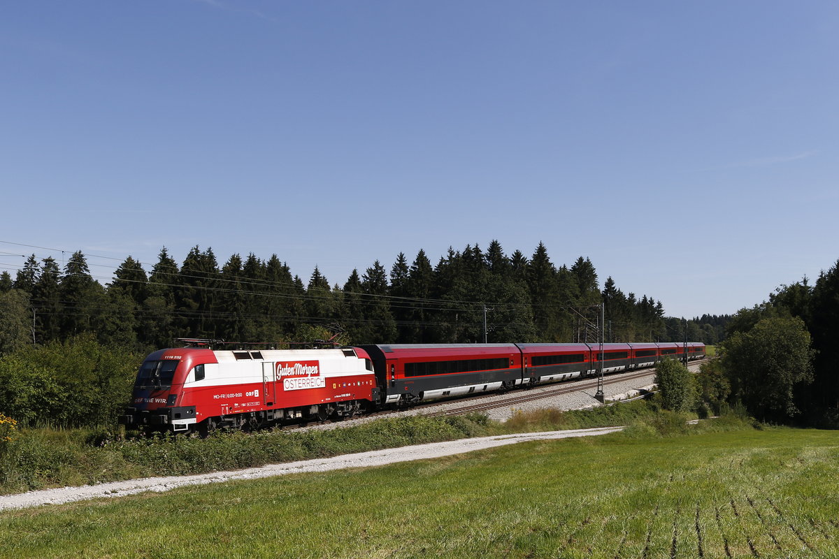 1116 232  ORF  mit einem Railjet auf dem Weg nach Innsbruck. Aufgenommen am 12. August 2018 bei Grabenst�tt.