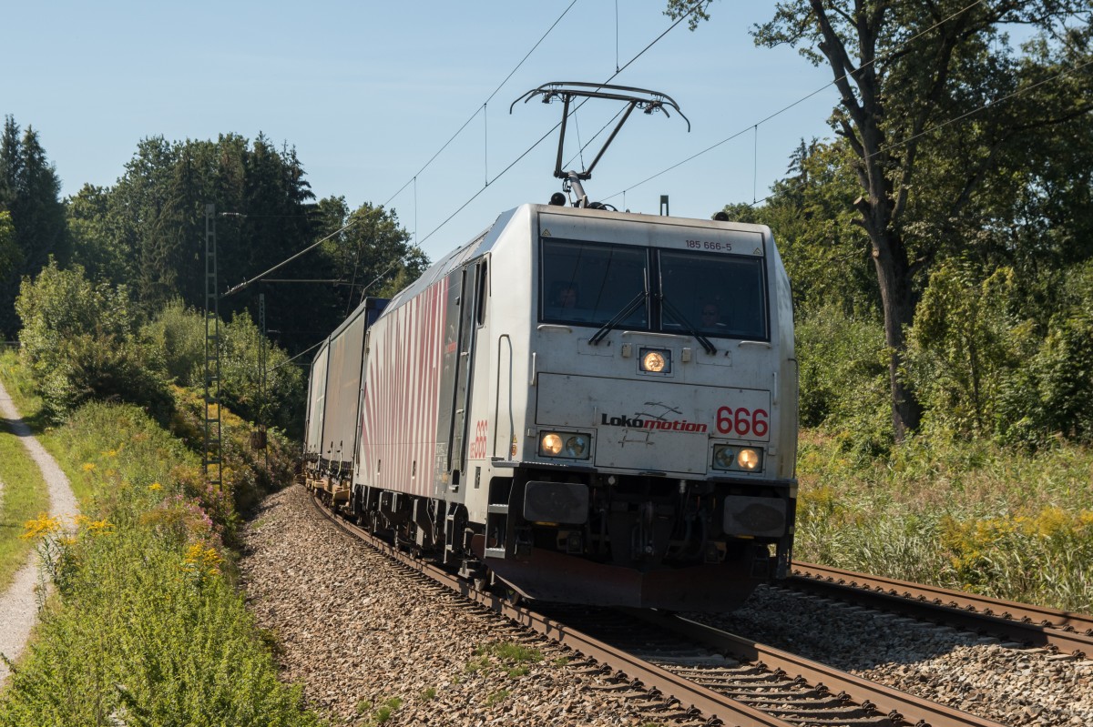 185 666-5 am 12. September 2015 bei Grabenst�tt.