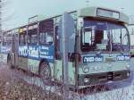 Wagen 142, OL-AC 972, EZ: 1974. Am 07.03.83 stand der Bus auf der Reserveposition im Bundesbahnweg. Der Wagen trug zu diesem Zeitpunkt seine zweite Werbung, nach KORNSPIEKER nun fr MACO-MBEL an der Emsstrae.