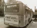 Wagen 46, OL-NC 546, EZ: 1980. Nachdem nun einige BS-Busse in Farbe prsentiert sind, hier mal ein s/w-Foto. Es zeigt den Bus am 05.10.81 auf der Linie 3, an der stadteinwrts gelegenen Haltestelle FLUGHAFEN. 