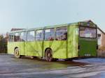 Wagen 66. Vllig  nackt , selbst ohne VWG-Firmenlogo, war der Bus einige Monate spter im Einsatz. Hier aufgenommen an der Endstation der Linie 7 im Sandweg im Oktober 1987. Der Bus sollte eine neue Lackierung erhalten, deren Fertigstellung sich jedoch einige Zeit hinziehen sollte. 