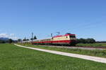 101 001 mit einem  Rheingold  auf dem Weg nach Salzburg. Aufgenommen am 31. August 2025 bei �bersee am Chiemsee.