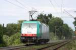 Die Cobra 2806 kommt als Lokzug von Aachen-West nach Belgien am Gemmenicher-Weg bei Sonne.
28.5.2011
